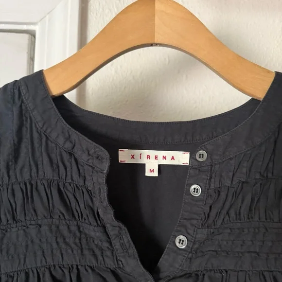 XIRENA black cotton ruffle sleeveless popover boxy cropped ruched blouse top - Picture 5 of 6
